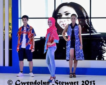 Beauty Contest at the Ambarrukmo Mall, Yogyakarta,
Indonesia, Photographed by Gwendolyn Stewart,c. 2014; All Rights
Reserved